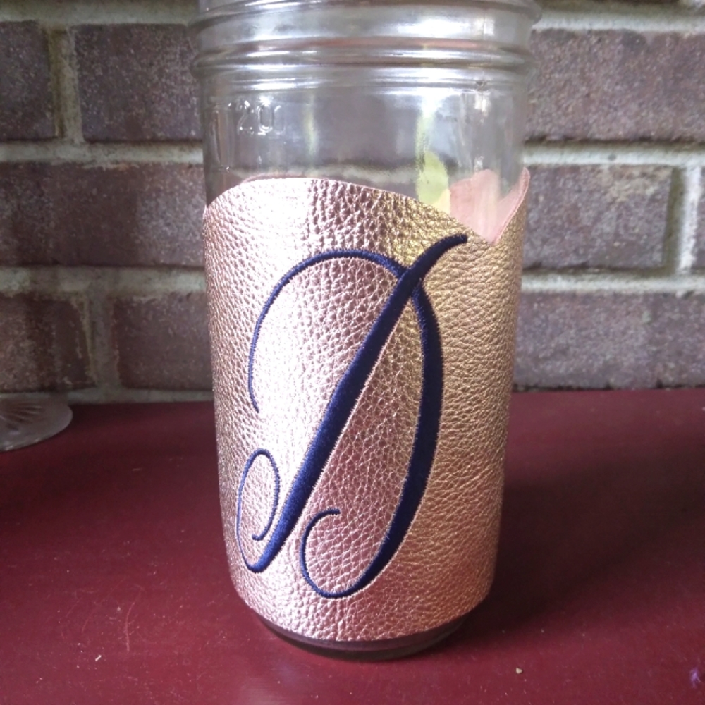 💥 CLOSET CLOSING SALE 💥 Genuine Leather Embroidery Glass/Cup Holder